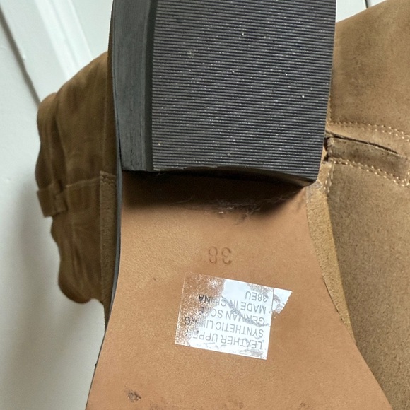 Silent D Tan Suede Cowgirl boots - Picture 3 of 6